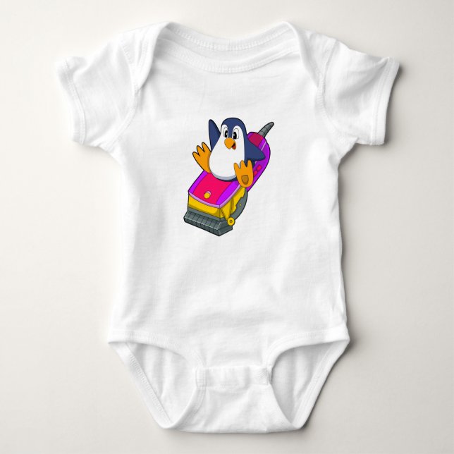 Penguin som Hairdresser med Razor T Shirt (Framsida)