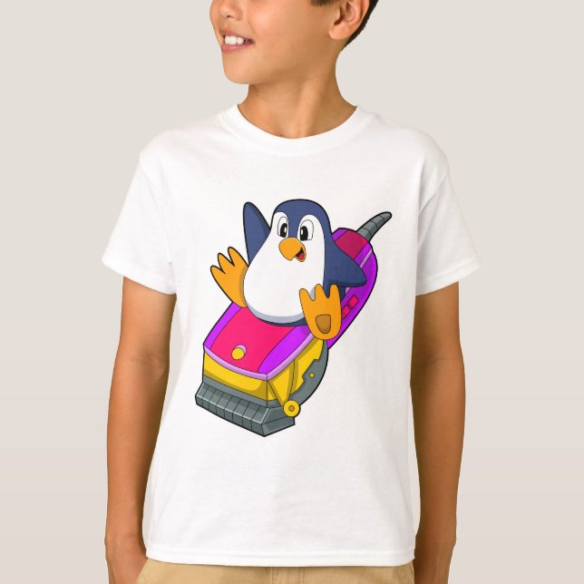 Penguin som Hairdresser med Razor T Shirt (Framsida)