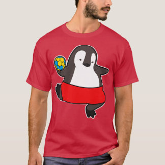 Penguin som handbollsspelare med handboll 2 t shirt