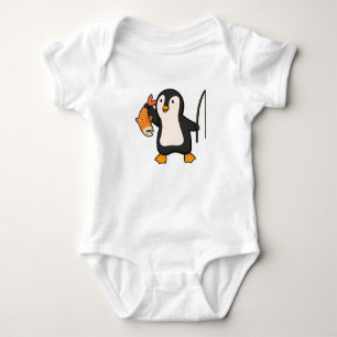 Penguin som vinkelrät mot fisk t shirt