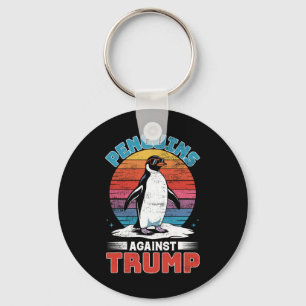 Penguins against Trump Penguin Flippers Up AntiTR Nyckelring