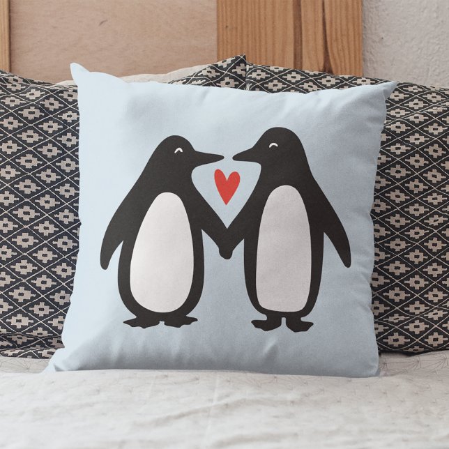 Penguins Holding Händer Cute Couple Kudde (Skapare uppladdad)