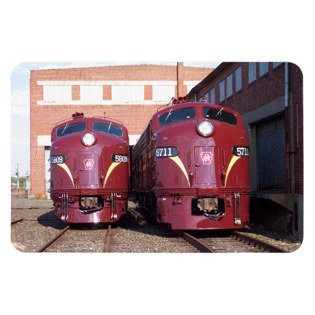 Pennsylvania Railroad E-8a,s (JTFS) 5809 och 5711 Magnet (Horisontell)