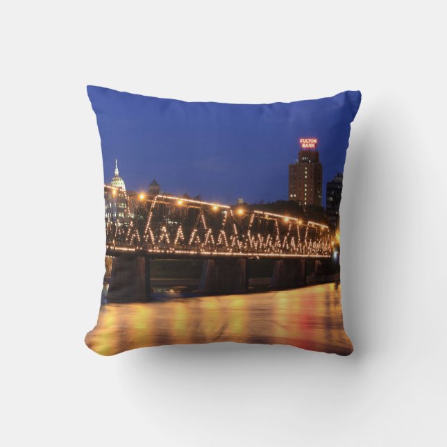 Pennsylvania State Walnut Street Bridge Kudde (Framsida)