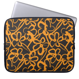 Penseldrag för Blommigt i orange med sömlös mönste Laptop Fodral
