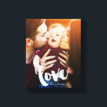 Penselskriptfoto "Kärlek" Canvastryck<br><div class="desc">Fullt utfallsfotoarbetsyta med ord "kärlek" i trendigets penseltypografi. Anpassa den med din bröllop-dejt,  din familj namn eller valfri text för en vacker och unik biet av väggkonst.</div>