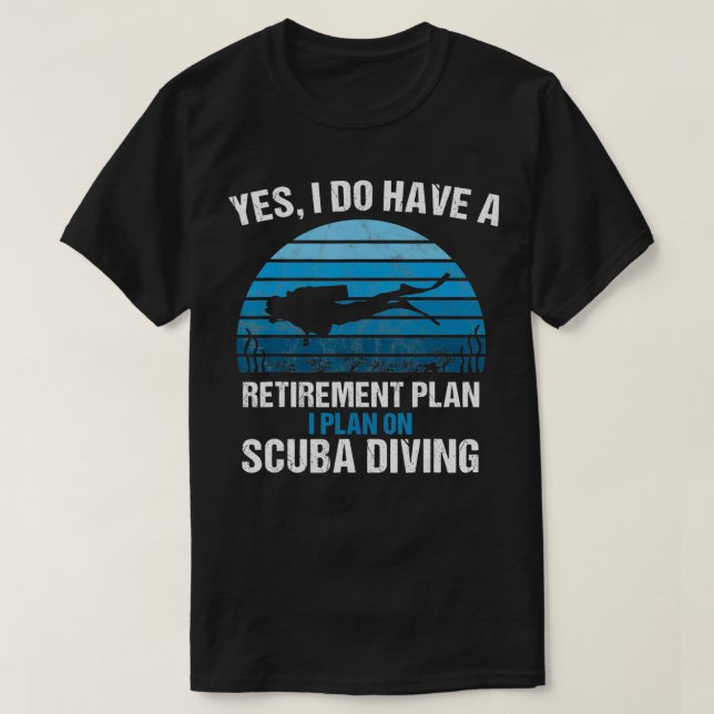 Pension Plan Dyka Diver Gift Dive Vinta T Shirt (Design framsida)