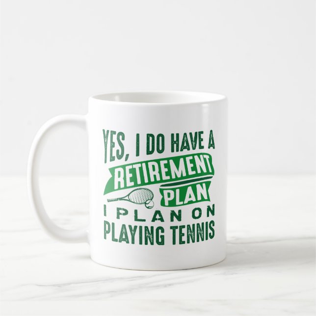 Pension Plan Tennis Kaffemugg (Vänster)