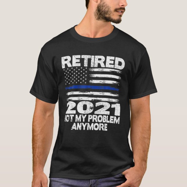 Pensionerad gåva från 2021 Pension till polisman m T Shirt (Framsida)