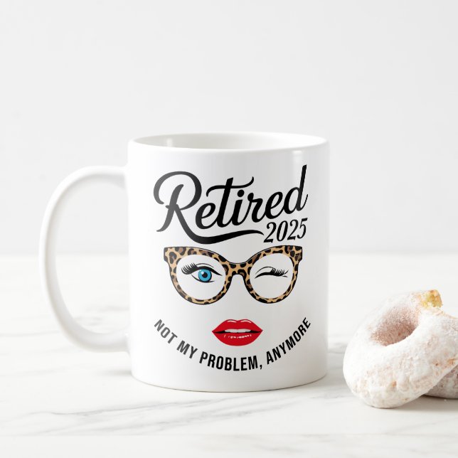 Pensionerad kvinna 2025 kaffemugg (Med munk)