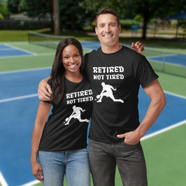 Pensionerad men inte trött pensions pickleball spo t shirt
