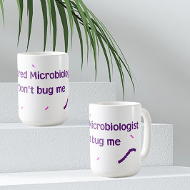 Pensionerad mikrobiolog kaffemugg