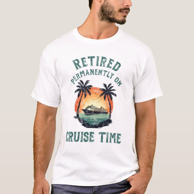 Pensionerad Permanent På Kryssningstid Retro T Shirt (Framsida)