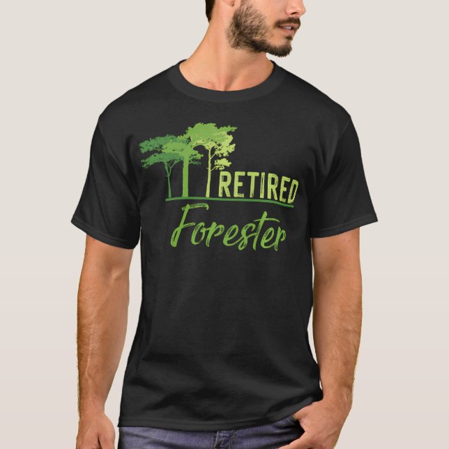 Pensionerad skogvaktare t shirt (Framsida)