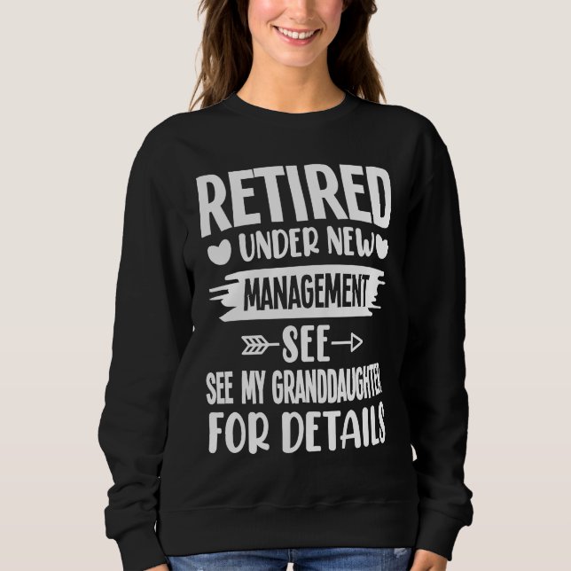 Pensionerad under ny ledning Dotterdotter Gigi Mi T Shirt (Framsida)