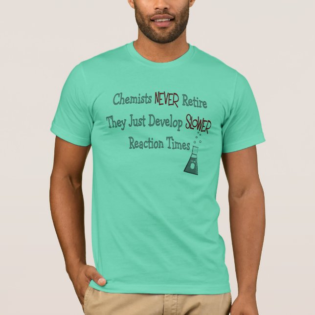 Pensionerade kemistgåvor t shirt (Framsida)