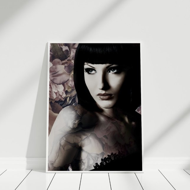  Peony- och Tattoo Mode-modellutskrift Poster (Blush Peony and Tattoo Fashion Model Print in a white frame.)