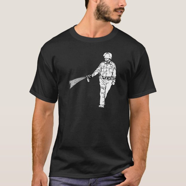 Peppar som besprutar snuten t-shirt (Framsida)