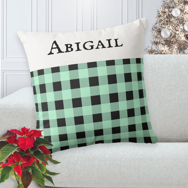 Pepparmynta Grön Buffalo Rutig Julcheck Kudde (A pretty, personalized cushion with buffalo plaid pattern in peppermint green and black)