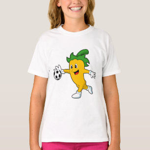 Pepper Vegan som fotbollsspelare med fotboll.PNG T Shirt
