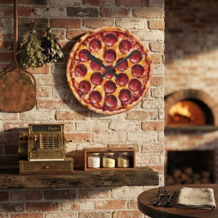 Pepperoni Pizza Rund Klocka