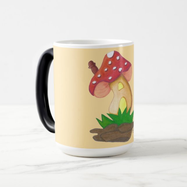 Pequena Casa de Cogumelo Caneca Magisk Mugg (Framsida vänster)