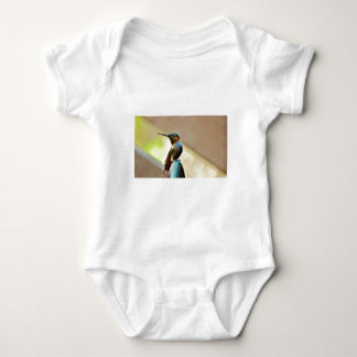Perched Ruby och Grönt Little Hummingbird T-shirt