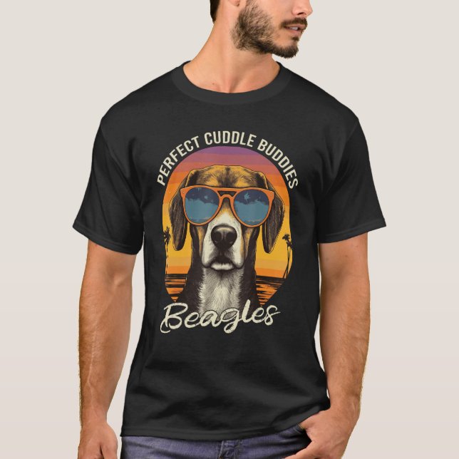 Perfect Cuddle Buddies Beagle Dog T Shirt (Framsida)