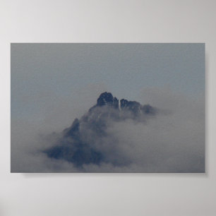 Perfekt för den högsta toppen - Logan Guinn Poster