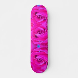 Perfekt karmosinröd och ljusblå rosdetalj mini skateboard bräda 18,5 cm