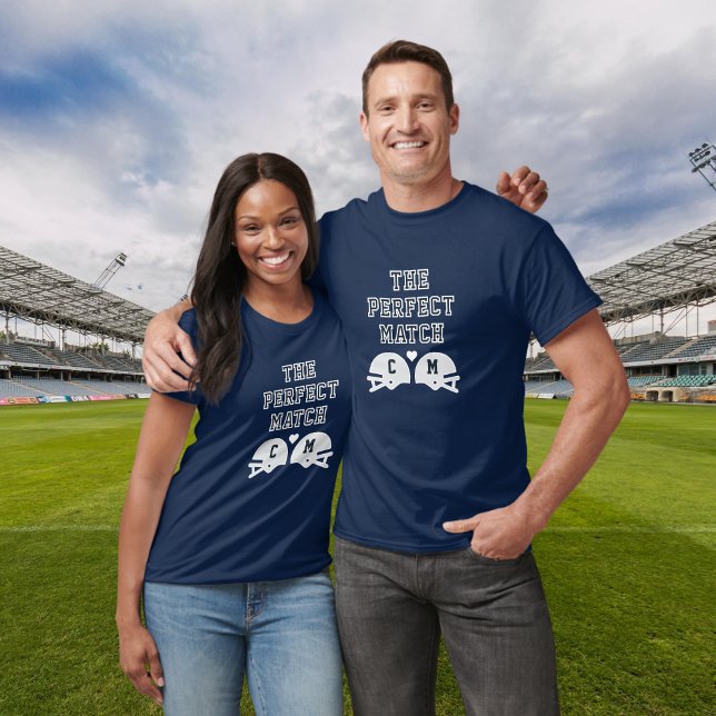 Perfekt Match Football Couple Monogram Valentine T Shirt (Skapare uppladdad)