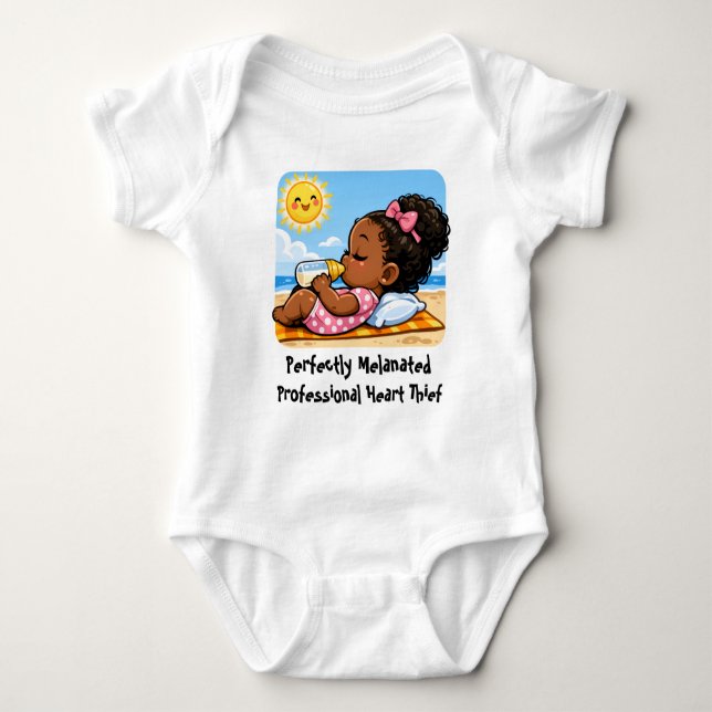 Perfekt melaninproducerad - Solbadande litet flick T Shirt (Framsida)