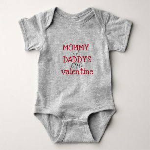 perfekt tshirt för ditt barns första valentines t shirt