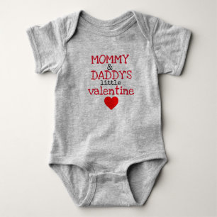 perfekt tshirt för ditt barns första valentines tee shirt