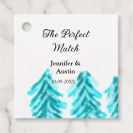 Perfekten matchar vinterblått gräs träd bröllop gåvor etiketter
