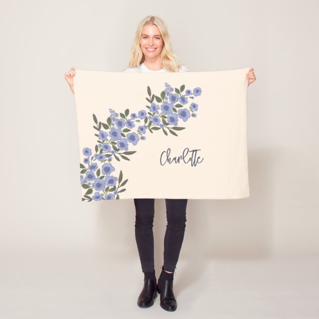 Periwinkle-Blommigt rensar modernt eget namn Fleecefilt (På plats)