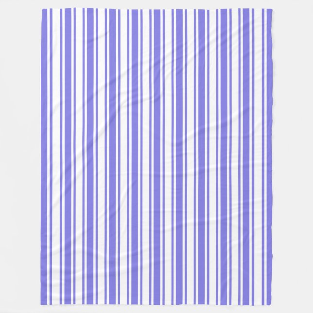 Periwinkle blue och white candy rand fleecefilt (Framsidan)