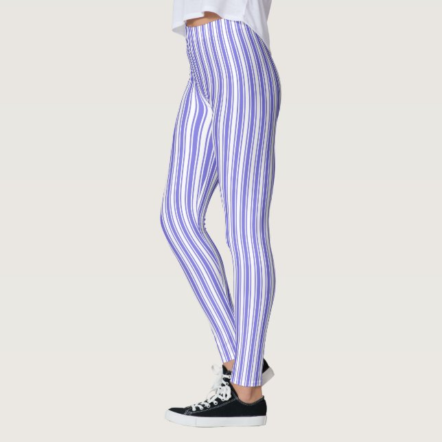 Periwinkle blue och white candy rand leggings (Vänster)