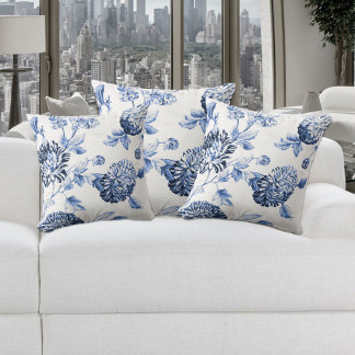 Periwinkle Blue & White Blommigt Toile No.2 Kudde