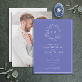 Periwinkle Leafy Vapensköld Monogram Photo Bröllop Inbjudningar