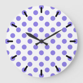 Periwinkle polka dots stor klocka