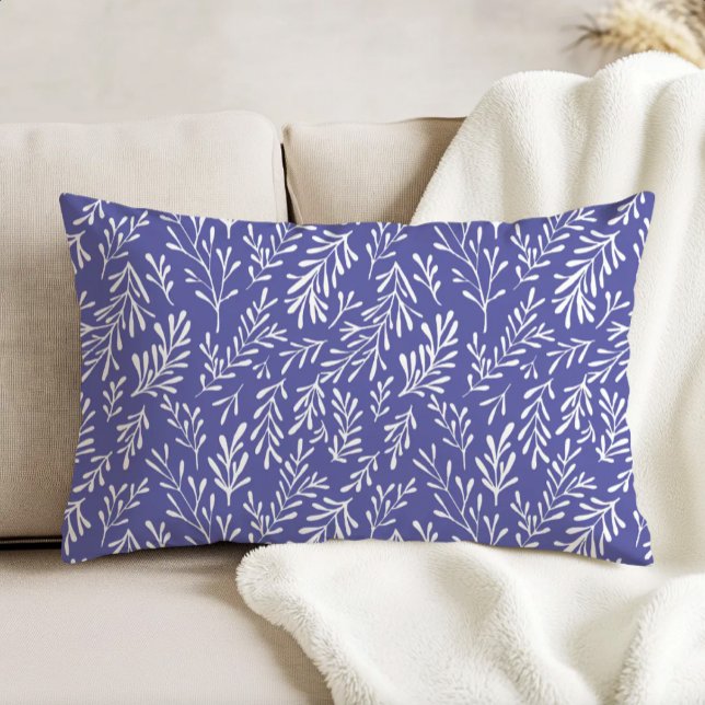 Periwinkle Whimsical Foliage Pattern Prydnadskudde (Skapare uppladdad)