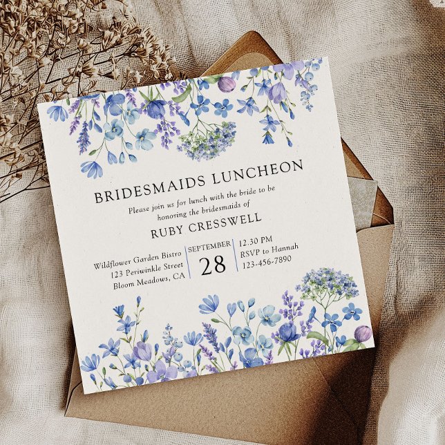 Periwinkle WildblommBridesmaids Luncheon Inbjudningar (Bridesmaids Luncheon Invitation from my Lilac and Periwinkle Wildflower Wedding Collection)