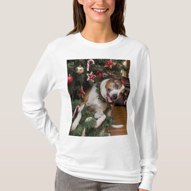 Perro Festivo: Listo para el Árbol T Shirt (Framsida)