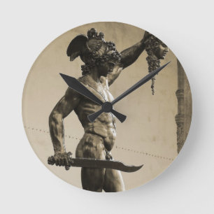 Perseus med huvudet av medusaen rund klocka