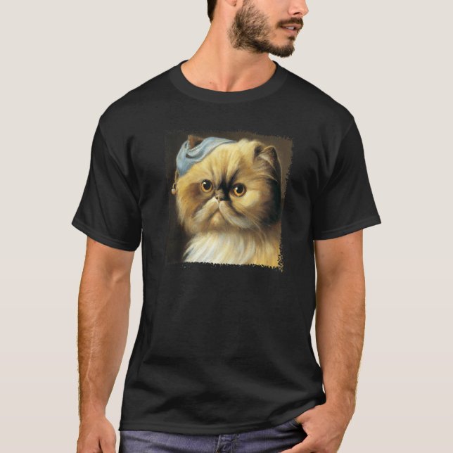 Persian cat with a pear earring classical parody f t shirt (Framsida)