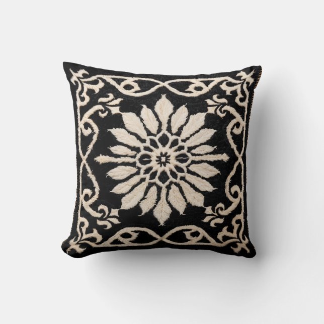 Persian Decorative Black and White Kilim Pillow Kudde (Framsida)