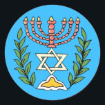 Persian Magen David Menorah Runt Klistermärke<br><div class="desc">Bilden har anpassats från en antikisk persisk judisk bricka och innehåller en menorah med en Magen David (David-stjärnan) som är inramad av oliv grenar. Den ursprungliga,  handmålade bildens defekter har bevarats.</div>