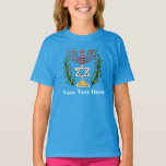 Persian Magen David Menorah T-shirt<br><div class="desc">Bilden har anpassats från en antikisk persisk judisk bricka och innehåller en menorah med en Magen David (David-stjärnan) som är inramad av oliv grenar. Den ursprungliga,  handmålade bildens defekter har bevarats.</div>