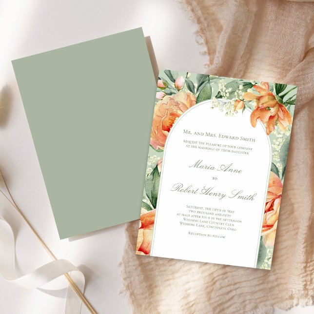 Persika Blommig Båge Elegant Botanisk Bröllop Inbjudningar (Elegant arch wedding invitation featuring watercolor peach roses and soft sage green accents.)